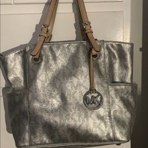 michael kors silver tote